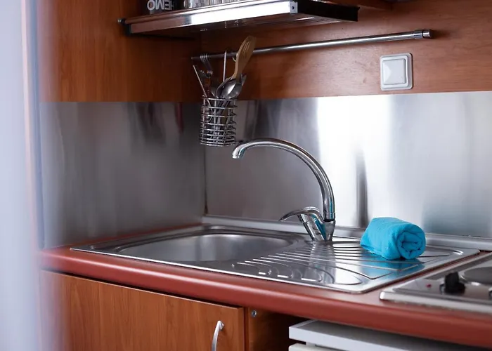 アパートホテル Sunsetview1 バトシ