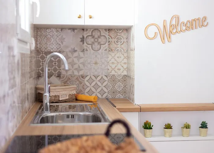 Sunsetview1 3* Batsi